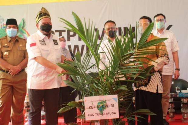 Ketua DPD RI Dukung Percepatan Peremajaan Sawit di PTPN V